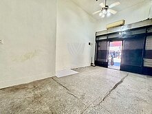 【冠軍】基金一路馬路旁店面(1-2樓)