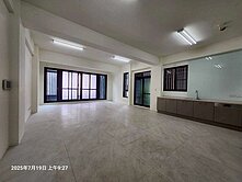 🔺一中商圈興進園道旁山水觀道臨路電梯店墅🔺