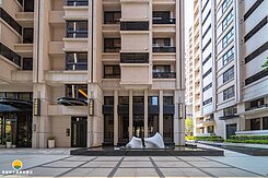高雄小天母河堤社區大兩房平車