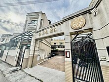 專簽獨賣金玉良園～輕屋齡實登開價～社區型別墅