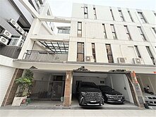 八卦國小10米大面寬雙車透天