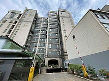 育達義興國小電梯3+1房