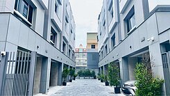 臨東區新穎奶茶風併排雙車墅