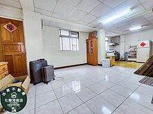 急售西屯正核心三樓公寓