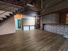 麥當勞自強東路邊間黃金大面寬店面一樓
