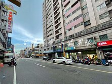 【顧維澤】中興大學大里中興商圈電梯透套