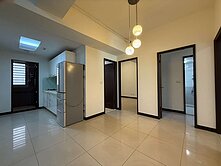  中壢好市多四房車