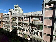 捷運警信新村大三房近64快速道路旁生活機能佳近公園