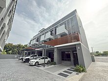 新光田特區｜傳統格局｜前院停車全新4房別墅