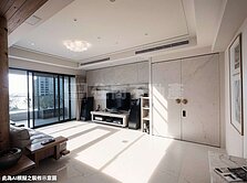 南崁市中心輕豪宅溫馨裝潢4房2車