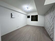 ★栓★大降價★文心中清捷運旁大三房室內26坪+平車