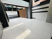【花宇田6】全新★雙車庫透天★前後門進出	