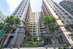 美術鼎宇雅築次高樓層邊間衛浴開窗三房平車
