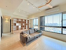 元方V8次頂樓釋出拎包入住兩房寬闊大空間充電樁平車