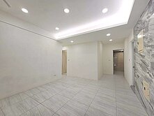 新店區公所捷運面寬邊間一樓
