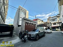 宇杰《獨棟別墅【前後臨路】》