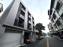 西區近南屯全新雙車臨路電梯別墅