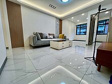 新莊體育館中港國小全新裝潢方正３房＋大露台