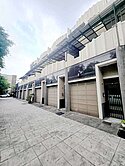 五群建設#萬金#大學道#臨路天井車庫透天