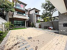 地近百坪‼️高科大第一校區臨路面寬四車豪墅