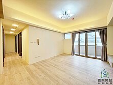 北區正4房+車位~近車站~低總價稀有釋出