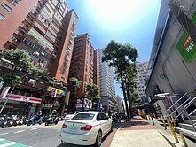 大有商圈近會稽國中稀有4房平面車位