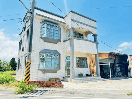 義竹埤前社區旁買地送厝