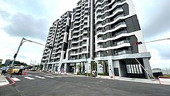 台中梧棲飯店式管理2房+車位全新視野戶
