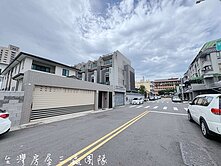 【偷尼】💥獨家專售大地坪可停三車朝南震後別墅