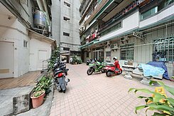 科工館陽台進出 三房健身公寓