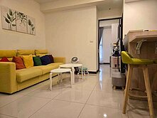 藝文中心鴻灃ART美兩房車大樓