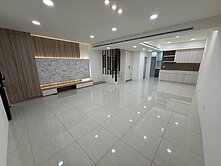 平鎮近66～獅子林商圈～面寬門前停車4套房美透天