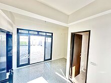 近大江購物中心"玖都莊園"黃金增值金電梯透店