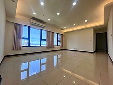 青埔A19國璽苑2+1房車