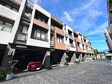 員山百萬精裝現代風透天別墅