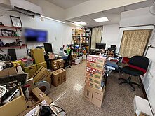 請問芳銘-高鐵特區1-2F店住-近新民國小微笑公園