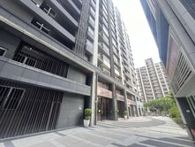 永慶小施♘辦公/自用皆宜✦開放式格局✦平面車位
