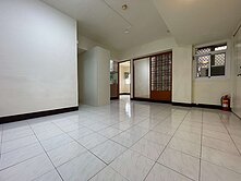 正東區崇德商圈三房平車+兩機車位