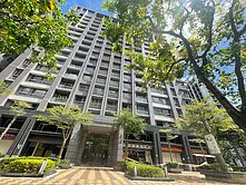 黃金店面家樂福商圈使用大空間