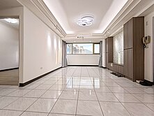 淡水捷運學府景觀四房雙車位