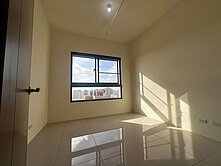 保泰一品/五甲南華商圈全新未住三房+平車