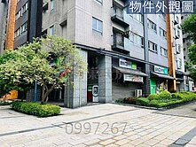 耶魯面學勤三角窗店面*小巢希望團隊*宏奇