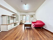 藍興公園旁｜西區美術館大坪數三房｜B1平面車位｜