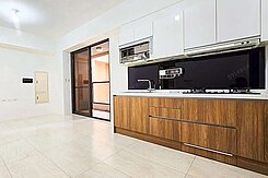 四寶奶爸丨機捷旁丨低總價丨平面車位丨新屋齡