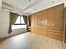 大河苑 德賢商圈 稀有大空間#4房平車