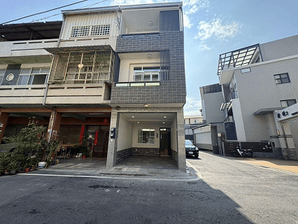 中埔和美邊間車庫別墅