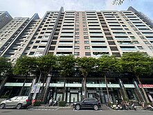 專約專員陪同~亞灣商圈穩租結市熱鬧面寬金店面