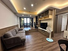 摩天高雄三角窗樹海景觀精品2+1房平車