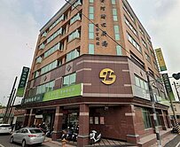 白河區都市近區公所三合院危老建地