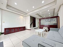 專任-頭份下公園溫馨五房透天